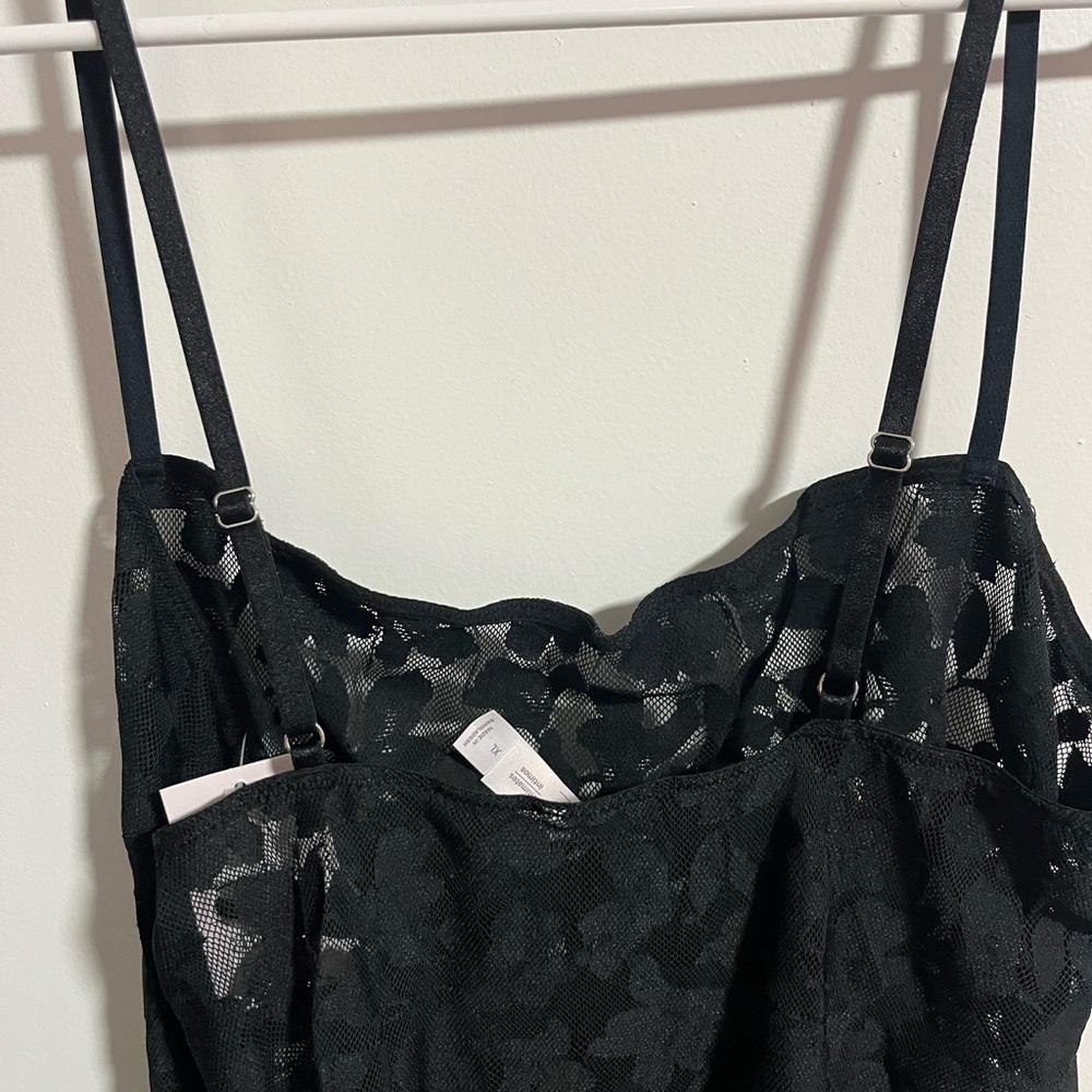 Auden Black Lace Slip Chemise - Picture 5 of 6